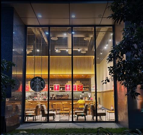 List of Starbucks Branches and Locations in Cebu .